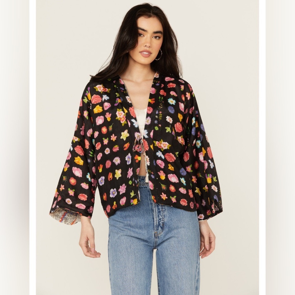 JOHNNY WAS Stano Makenna Reversible Silk Kimono Cardigan Black Floral Patchwork - Picture 12 of 15